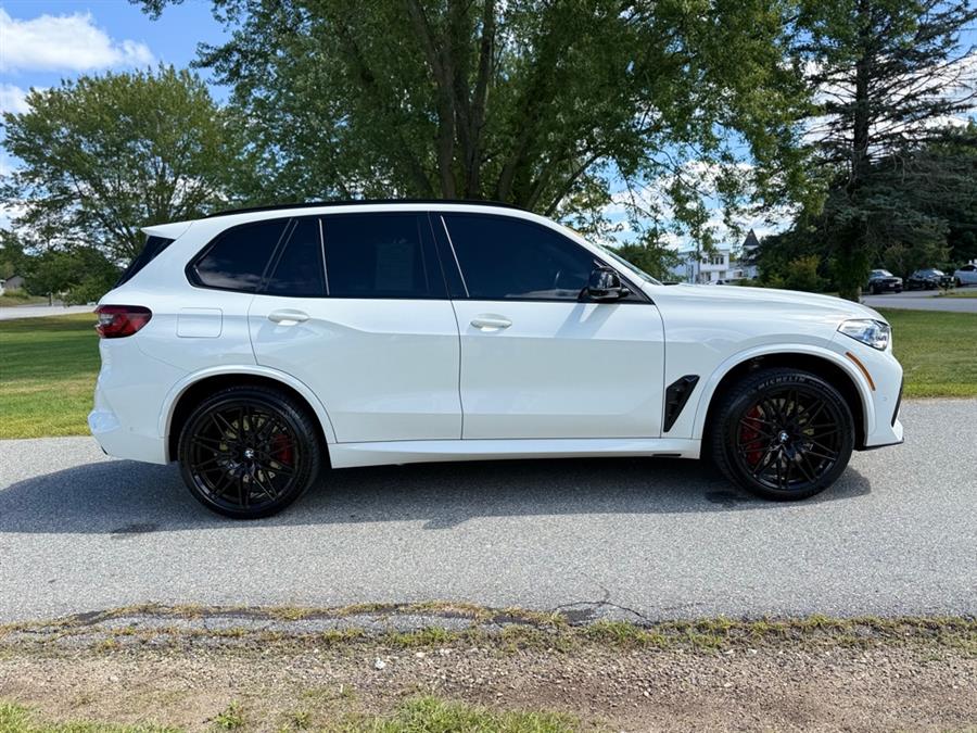 2021 BMW X5 M -'s photo
