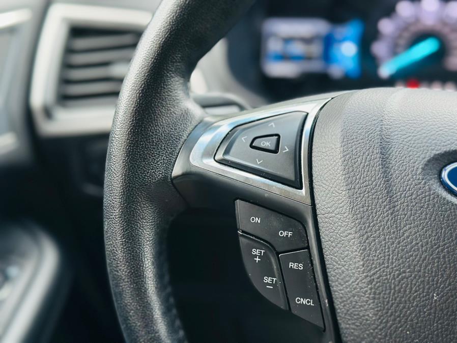 2023 Ford Edge SEL - Photo 13