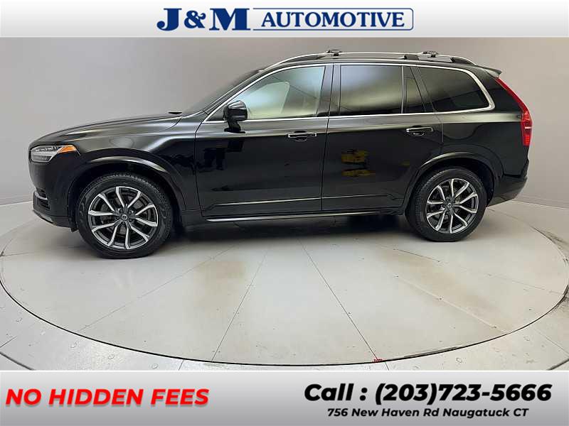 2017 Volvo XC90 T6 AWD Momentum's photo