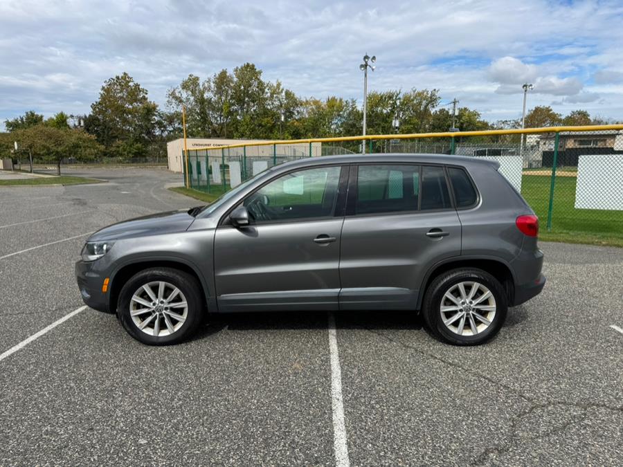 2014 Volkswagen Tiguan 2.0T SE Auto 4WD's photo