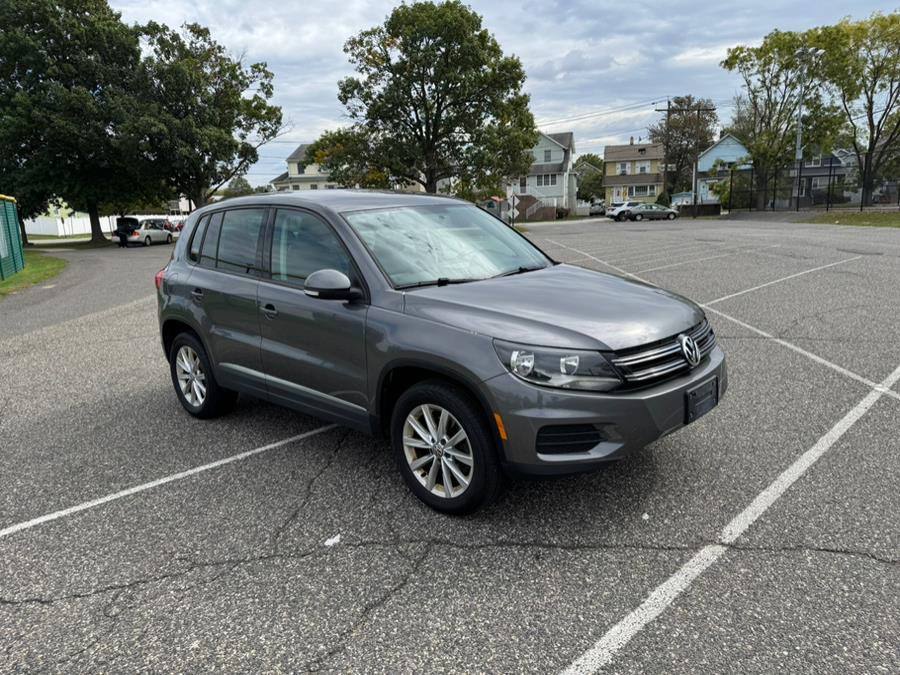 2014 Volkswagen Tiguan SE - Photo 6