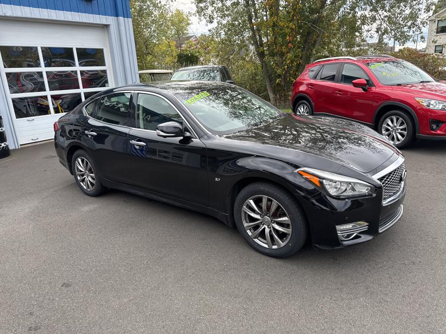 2016 INFINITI Q70 3.7 AWD's photo