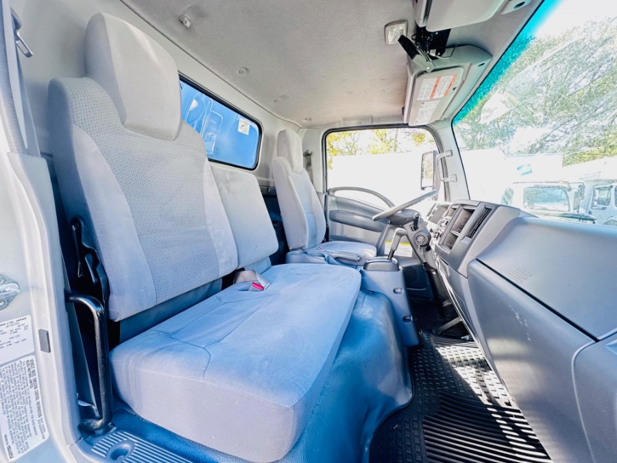 2019 Isuzu NRR - Photo 13