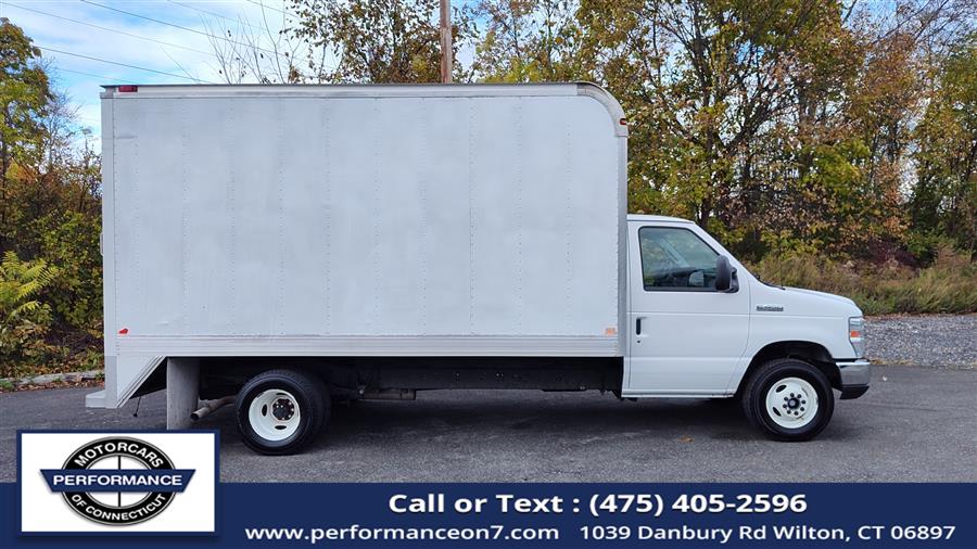 2016 Ford E-Series DRW E-450 Super Duty 176 in WB's photo