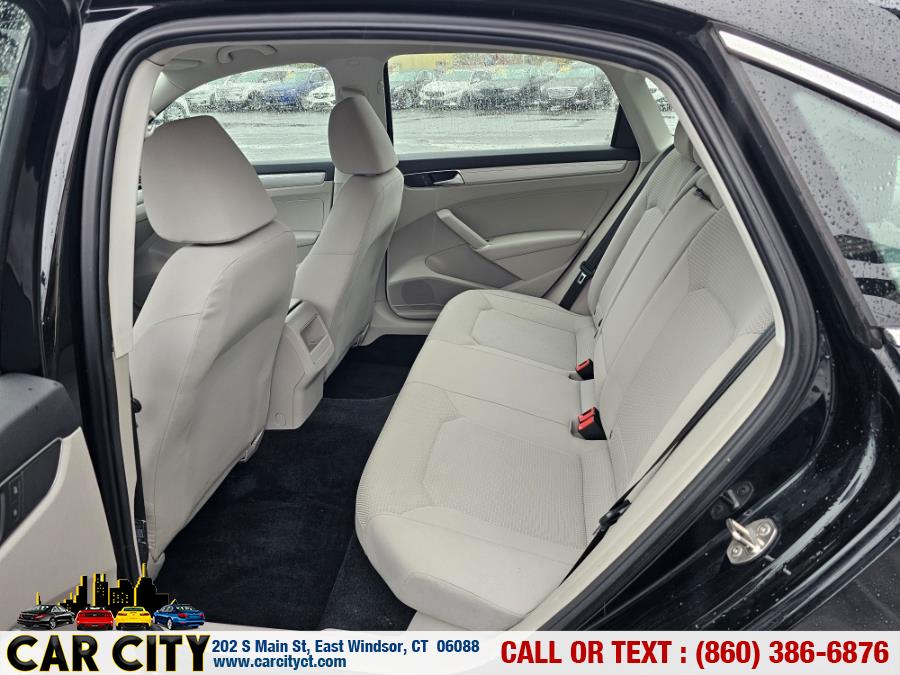 2016 Volkswagen Passat R-Line - Photo 15