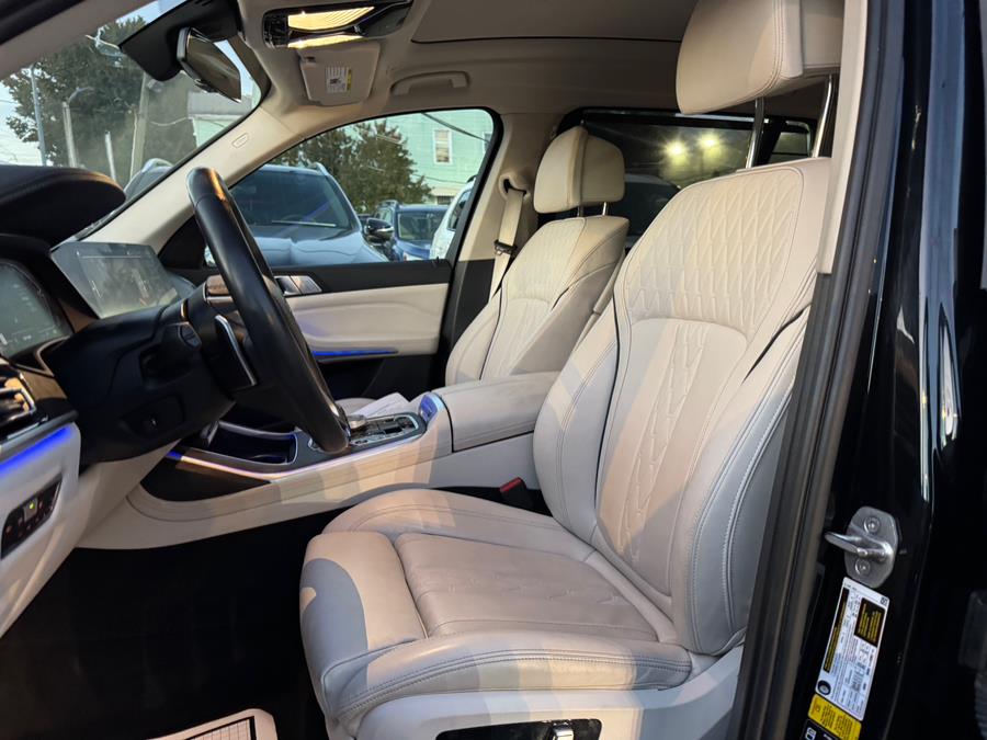 2022 BMW X7 40i - Photo 12