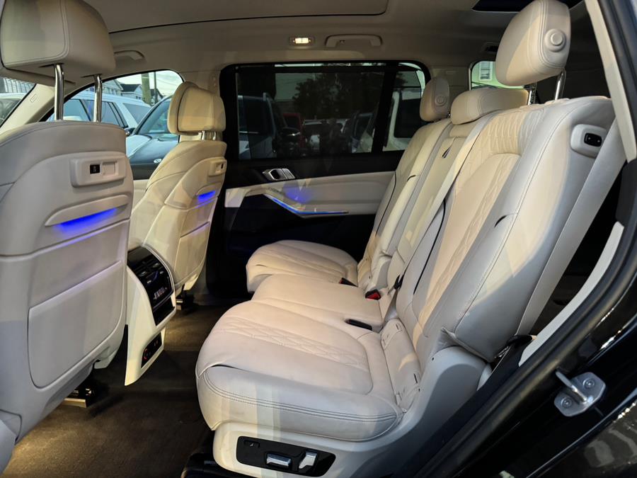 2022 BMW X7 40i - Photo 15