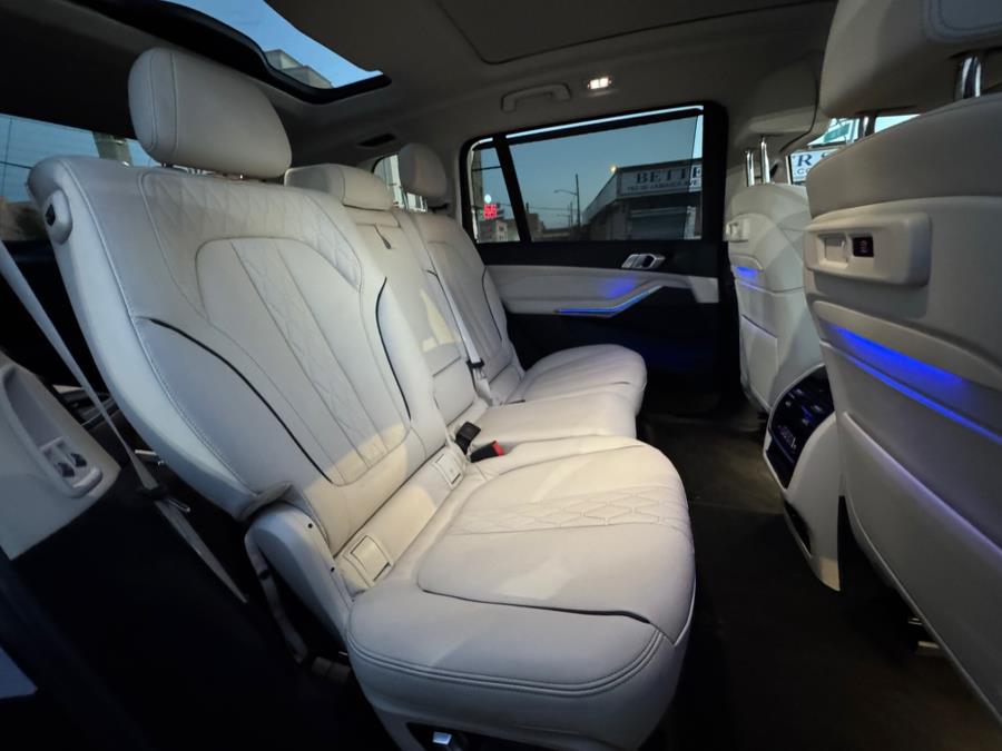 2022 BMW X7 40i - Photo 19