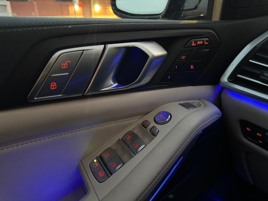 2022 BMW X7 40i - Photo 25