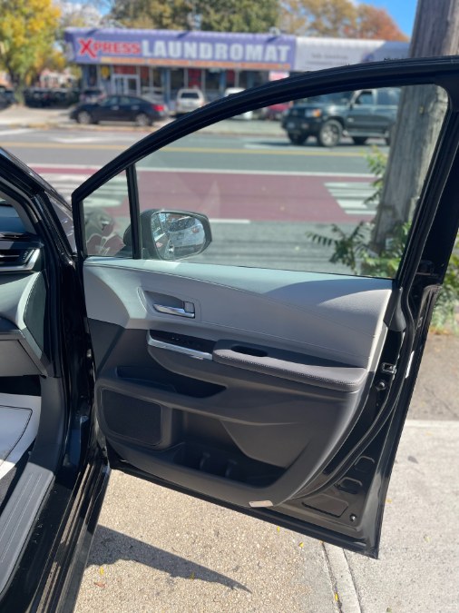 2024 Toyota Sienna XLE - Photo 24