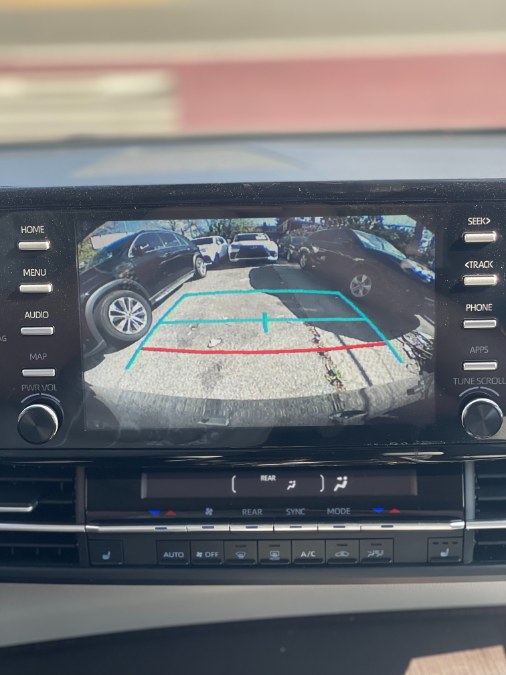 2024 Toyota Sienna XLE - Photo 29