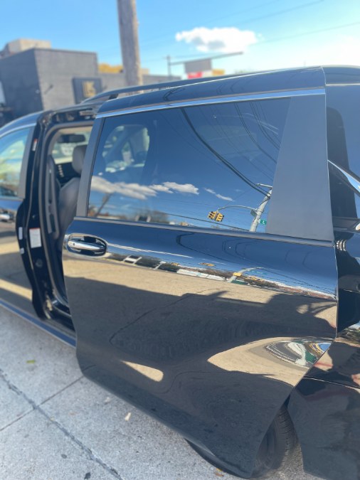 2024 Toyota Sienna XLE - Photo 17