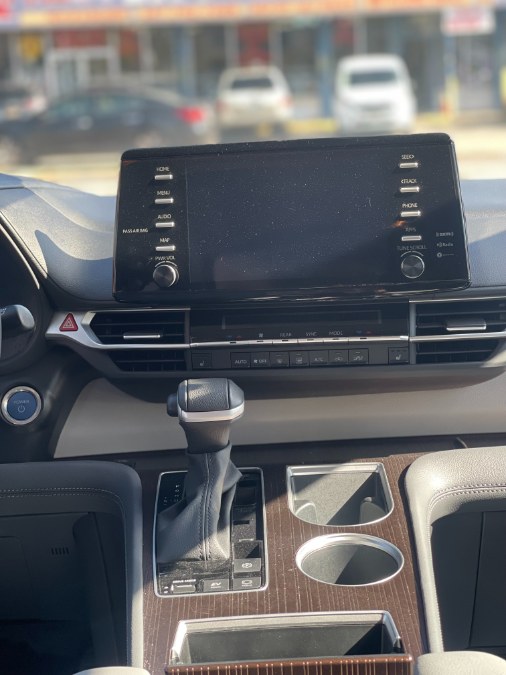 2024 Toyota Sienna XLE - Photo 27