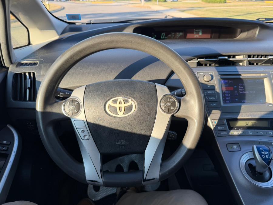 2015 Toyota Prius Two - Photo 8