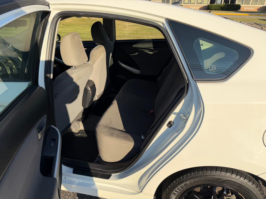 2015 Toyota Prius Two - Photo 12
