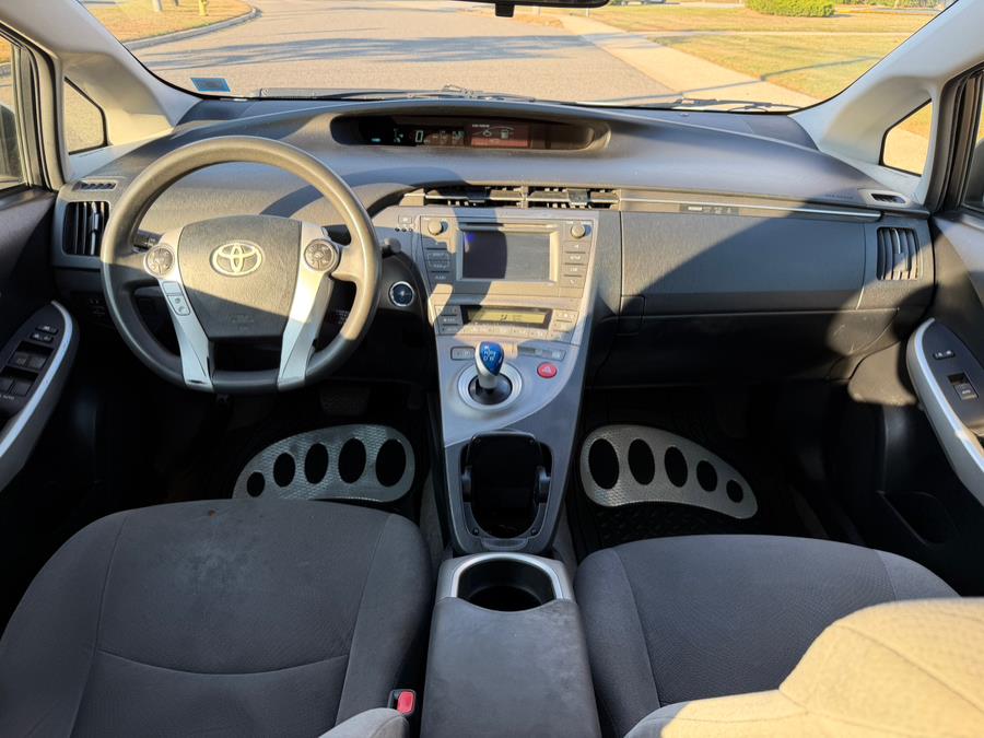 2015 Toyota Prius Two - Photo 10