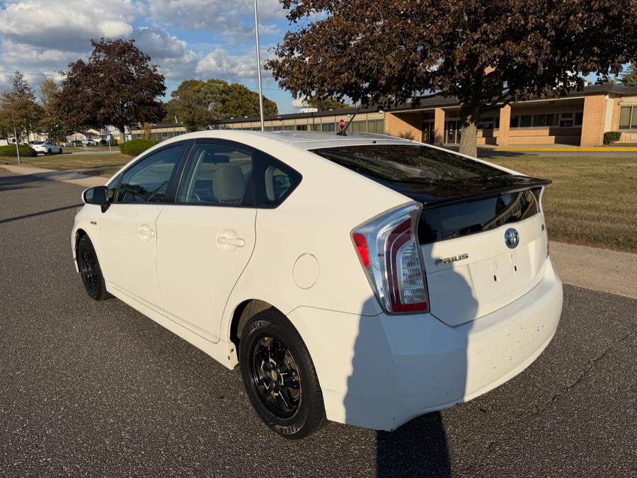 2015 Toyota Prius Two - Photo 6