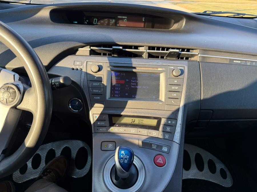 2015 Toyota Prius Two - Photo 9