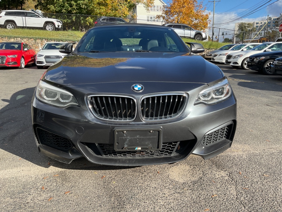 2016 BMW 2 Series M235i xDrive Convertible's photo