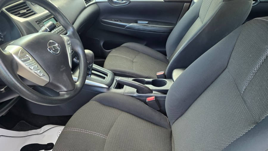 2017 Nissan Sentra S - Photo 4