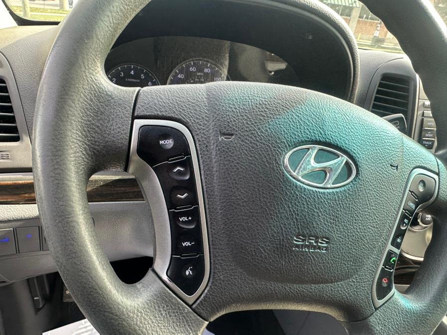 2012 Hyundai Santa Fe GLS - Photo 13
