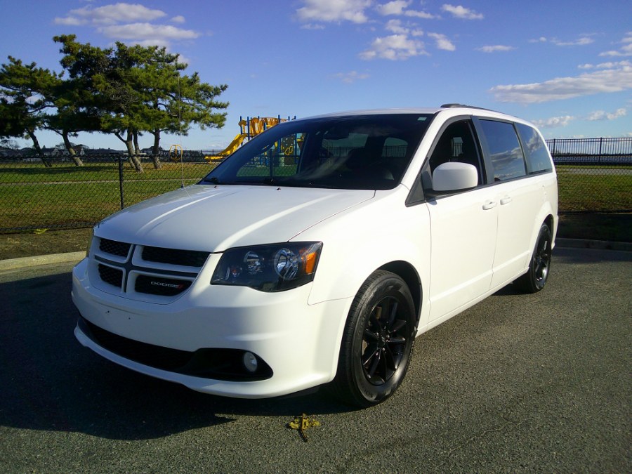 White 2019 Dodge Grand Caravan GT FWD Minivan Front-Wheel Drive Automatic