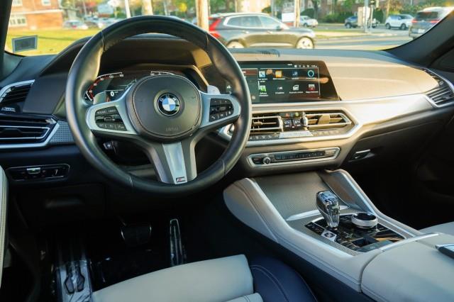2022 BMW X6 xDrive40i's photo