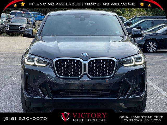 2022 BMW X4 xDrive30i's photo