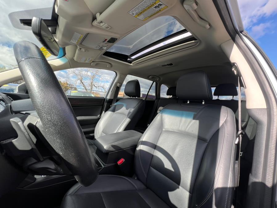 2019 Subaru Outback Limited - Photo 11