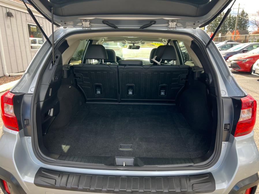 2019 Subaru Outback Limited - Photo 17