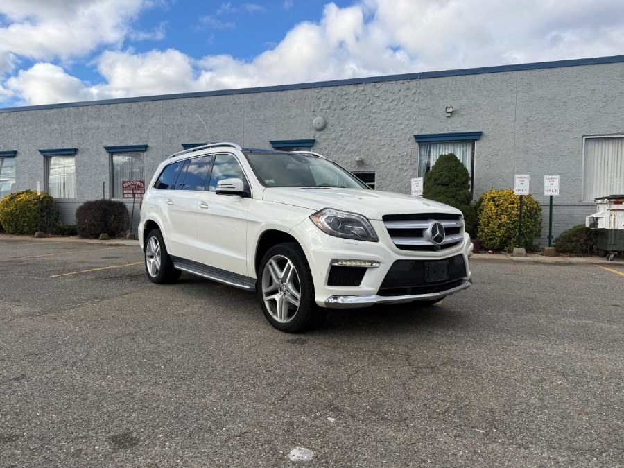 2015 Mercedes-Benz GL-Class 4MATIC 4dr GL 550, available for sale in Hicksville, New York | REGAL AUTO. Hicksville, New York