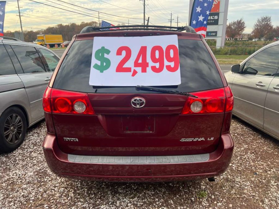 2009 Toyota Sienna LE 8 Passenger