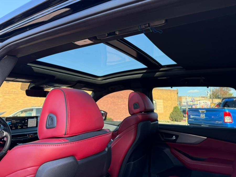 2022 Acura MDX A-Spec Package - Photo 11