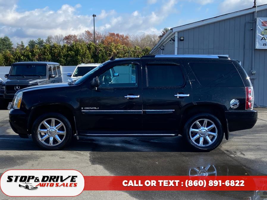 2007 GMC Yukon Denali's photo