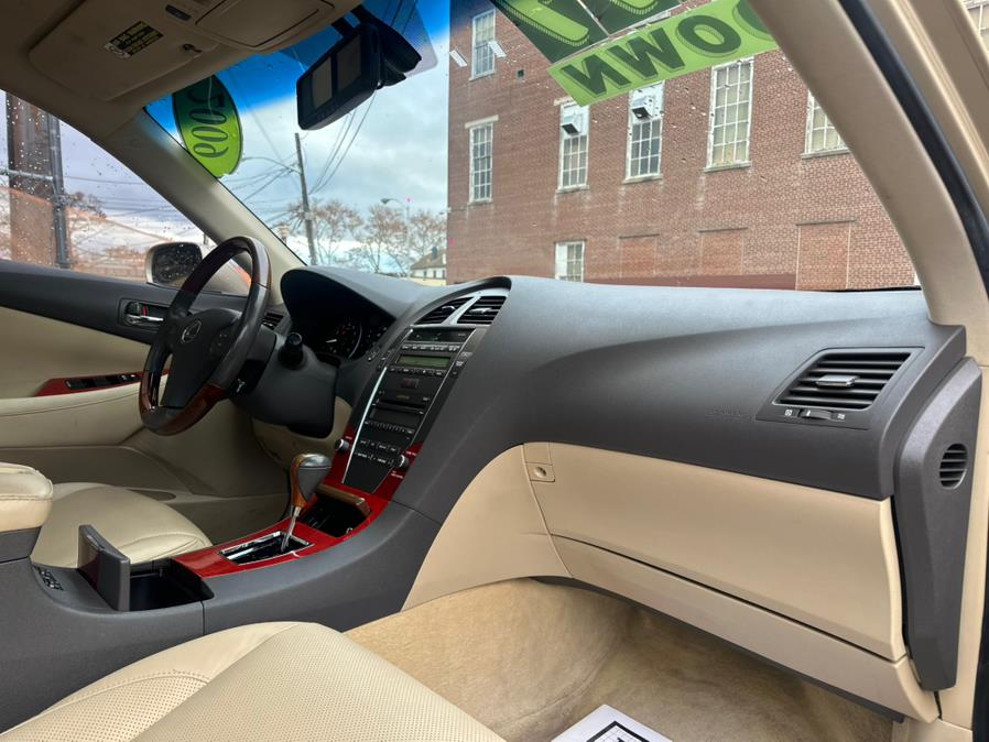 2009 Lexus ES 350 - Photo 17