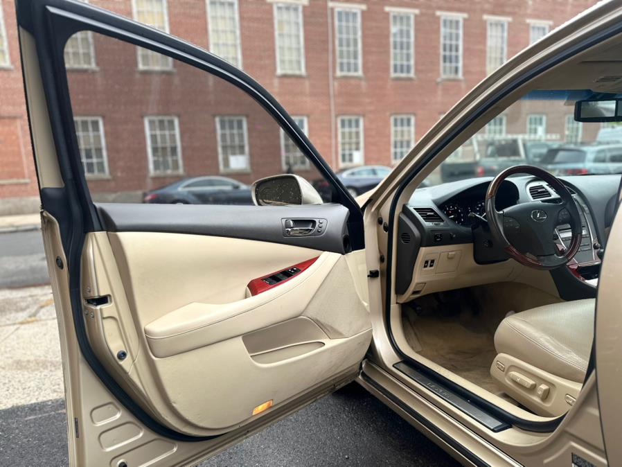 2009 Lexus ES 350 - Photo 24