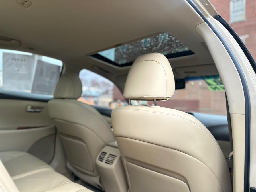 2009 Lexus ES 350 - Photo 13