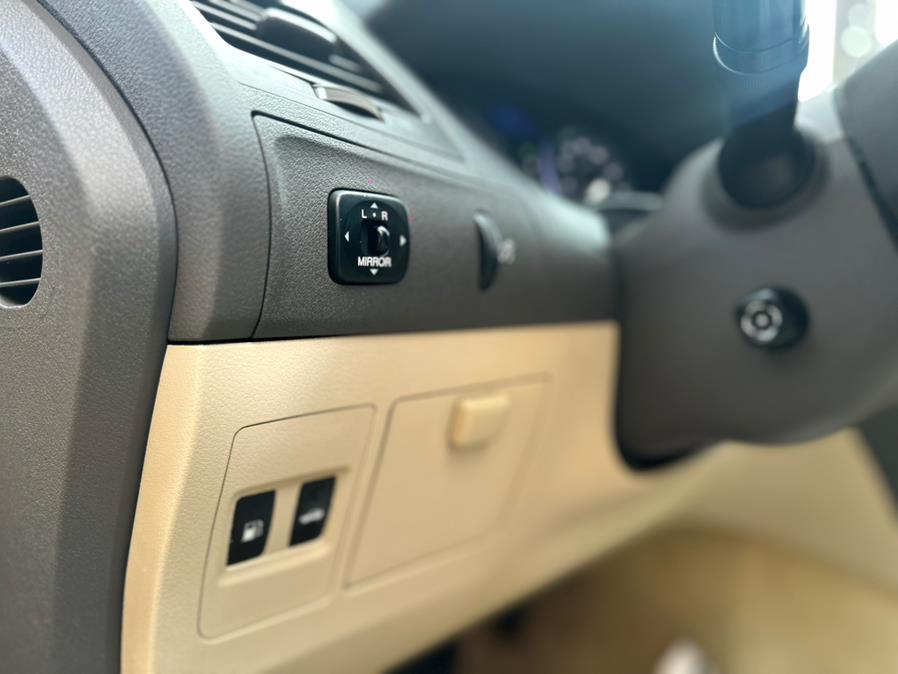 2009 Lexus ES 350 - Photo 28