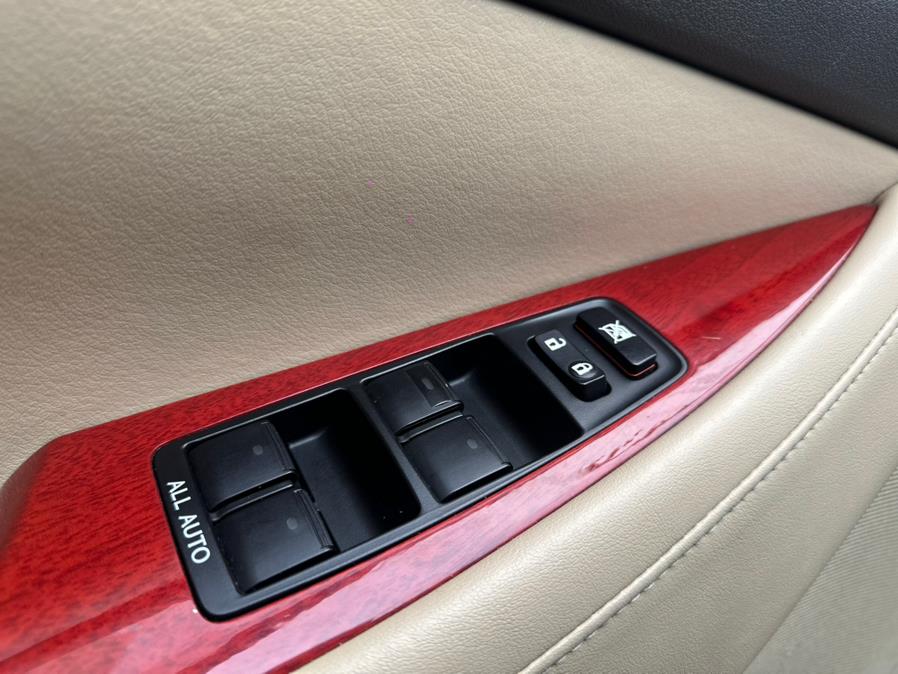 2009 Lexus ES 350 - Photo 29