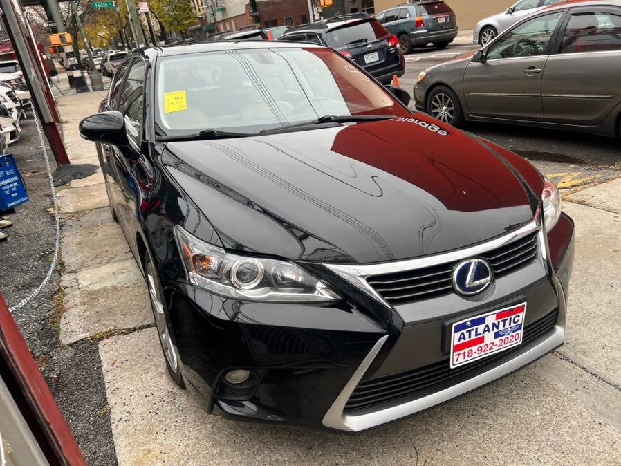 2015 Lexus CT 200h 200h's photo