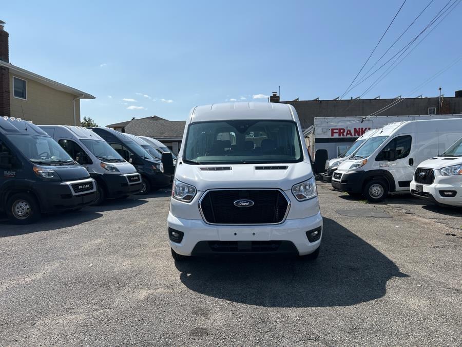 2022 Ford Transit 350 XLT Med Roof Sliding Pass. 148's photo