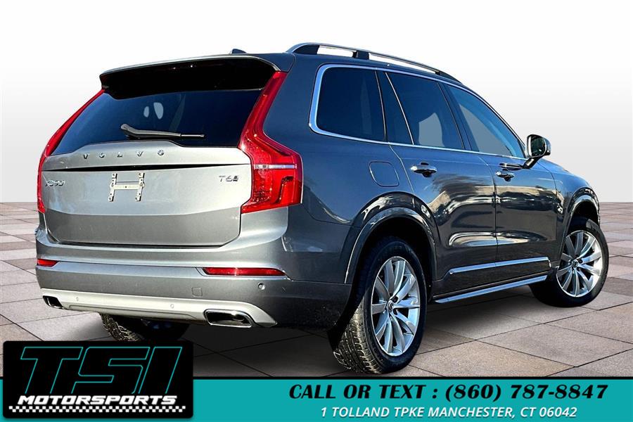 2016 Volvo XC90 T6 AWD Momentum's photo
