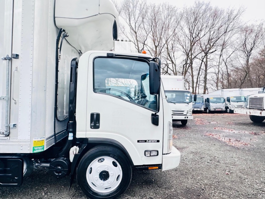 2018 Isuzu NRR - Photo 28