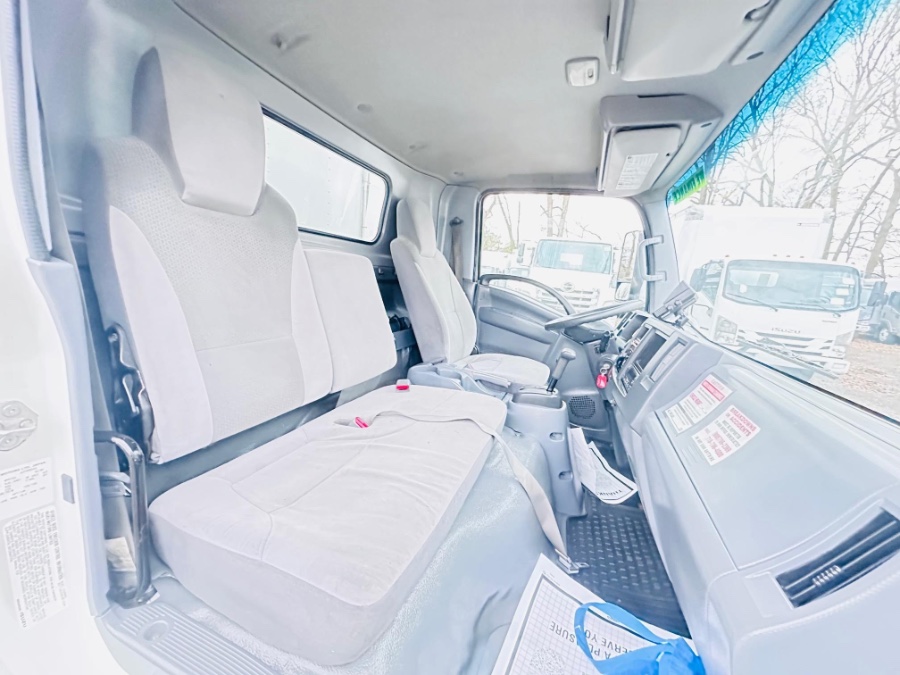 2018 Isuzu NRR - Photo 43