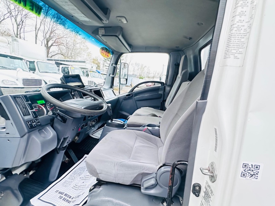 2018 Isuzu NRR - Photo 35