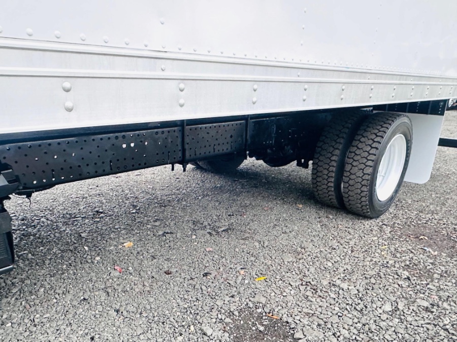 2018 Isuzu NRR - Photo 20