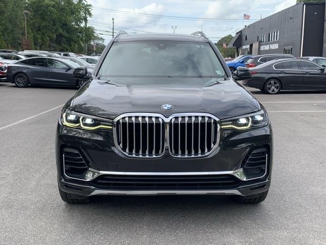 2020 BMW X7 xDrive40i's photo