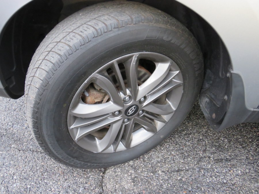 2015 Hyundai Tucson SE - Photo 27