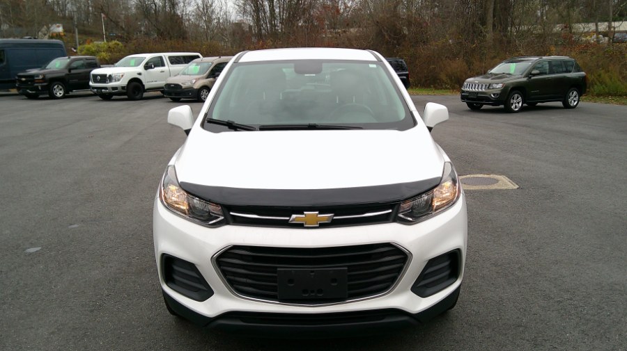 2021 Chevrolet Trax LS AWD's photo