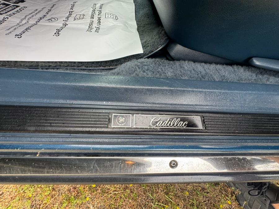 1991 Cadillac DeVille - Photo 28